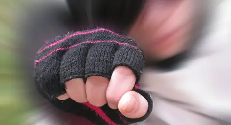 Пак агресия: 17-годишен преби 15-годишно момче във Велико Търново