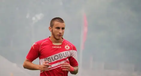 Егото на Карачанаков или как Парнаров го изяде с парцалите