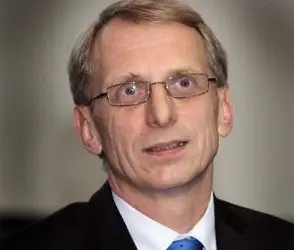 Николай Денков