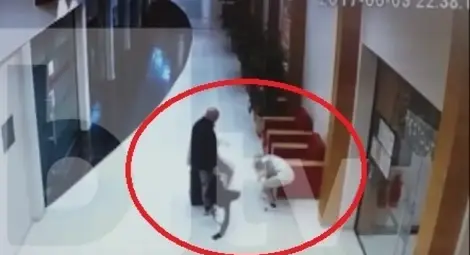 Появи се брутално ВИДЕО как подивелият швед рита в главата камериерката Диана в Слънчака