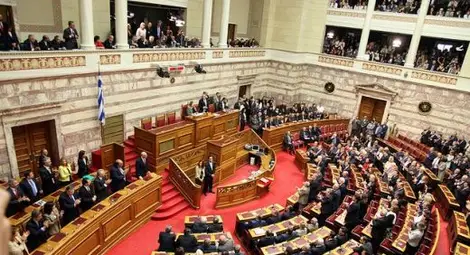 Гърция поиска депутатите да върнат януарските си заплати