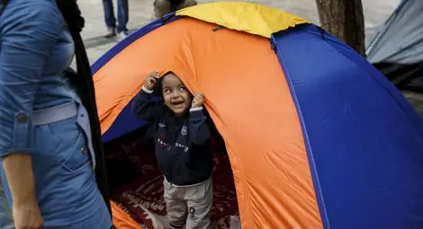 Гърция спира храната на бежанците