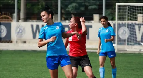 Девойките премериха сили в контрола с румънки