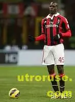 Братът на Берлускони запали див скандал: Балотели е "малък семеен негър" 