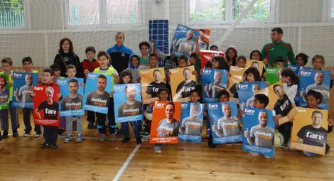 &bdquo;Дракончетата&ldquo; в благороден футболен урок с връстници