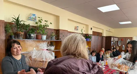 С почит към живота и традицията: Бабинден в община Ценово