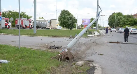 Общината съди застраховател заради за 82 000 лева щети при катастрофа