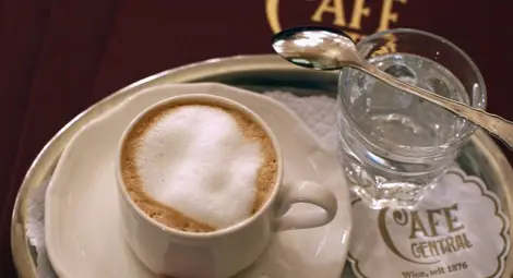 Пийте кафе 20 минути преди заспиване за по-добър сън