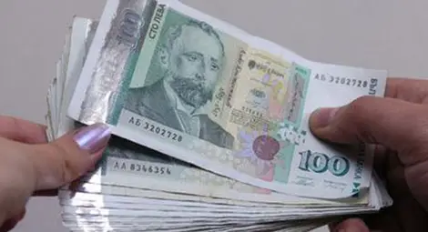 Сладкарски шеф плаща 1500 лева за обвинение на инспектор в пиянство