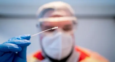 Само 12 на сто от родителите са склонни  децата им да минат антигенни тестове