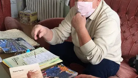 Пламен Атанасов предава дарението на Архива в Русе. Пламен Атанасов предава дарението на Архива в Русе.