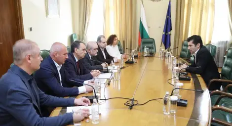 От ББК "Пътища" засега отменят протестите: Получили уверение, че парите за ремонти ще се преведат до 30 юни