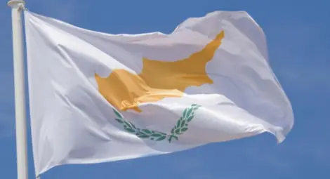 Българин с коронавирус вдигна на крак полицията и здравните власти в Кипър Българин с коронавирус вдигна на крак полицията и здравните власти в Кипър