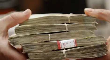 На светло: Разкриват парите на българи в 52 страни!