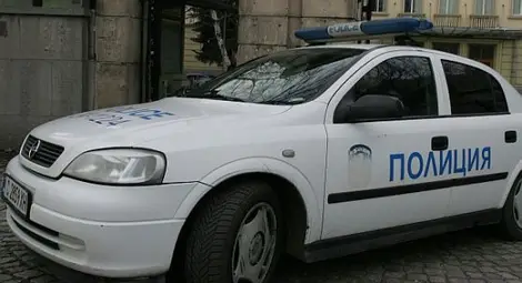 Мъж стреля по полицията и загина при гонка на "Тракия" Мъж стреля по полицията и загина при гонка на "Тракия"