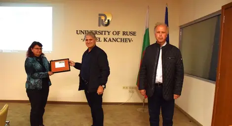 Фондация "Захари Стоянов" отличи двама преподаватели от Русенския университет