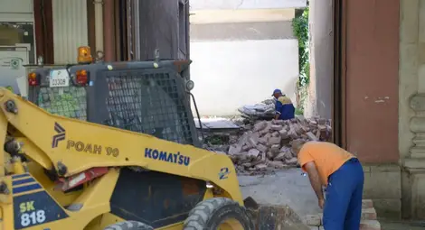 Запълване на дупка даде фалшив сигнал, че почва ремонт в КДК