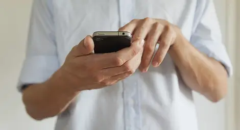 Свекърва даде 1900 лева за „златни пирони“ за снаха си Свекърва даде 1900 лева за „златни пирони“ за снаха си