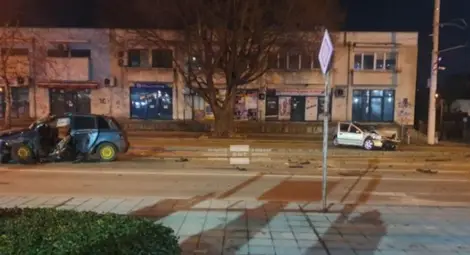 21-годишният шофьор на фиата е в болница с опасност за живота. 					              Снимка: БНТ