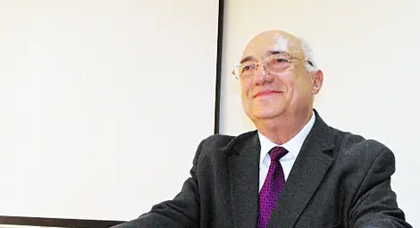 Професор Илия Пеев