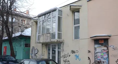 Два магазина за цветя търсят нови собственици