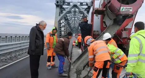 Затвориха напълно Дунав мост при Русе &ndash; Гюргево.  Ограничението ще важи 12 часа за леките коли и 24 часа за камионите