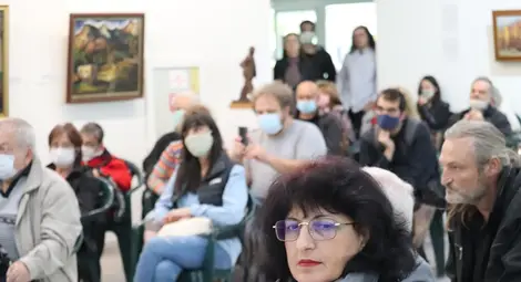 Иглика Пеева с нова стихосбирка и златна значка "Русе" /галерия/