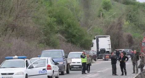 Загиналият до Бяла шофьор е 36-годишен мъж от Русе