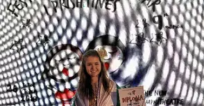 10-годишното „слънце“ Поли представи България в Косово