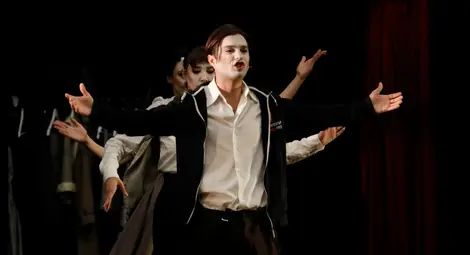 Новата премиера на русенския театър „Емоции от първа необходимост“ - изборите, които правим Новата премиера на русенския театър „Емоции от първа необходимост“ - изборите, които правим