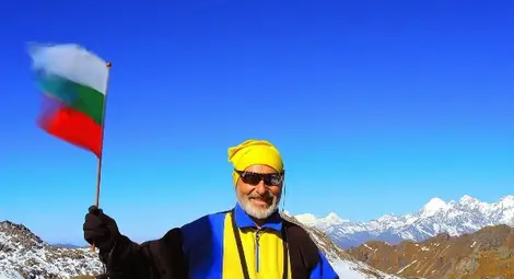 Сашо Попов празнува юбилей с приятели и каяци по Дунава