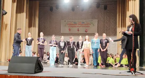 Русенските балерини на балетна школа „Инфанти“ се завърнаха с 46 медала от национален конкурс Русенските балерини на балетна школа „Инфанти“ се завърнаха с 46 медала от национален конкурс