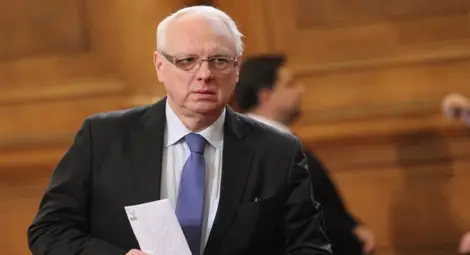 Велизар Енчев: По гръцкия модел започваме война срещу масовата бедност