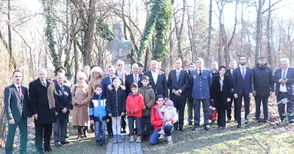 Българите в Румъния организираха обиколка по местата, където е живял, творил и мечтал Христо Ботев