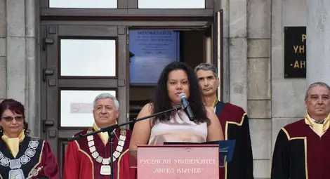 Русенският университет посрещна тържествено новата 2025/2026 академична учебна година