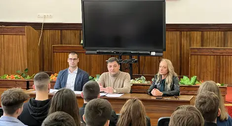 Окръжна прокуратура &ndash; Русе и Районна прокуратура &ndash; Русе изнесоха обучителна лекция пред ученици от Математическа гимназия &bdquo;Баба Тонка&ldquo; в Русе