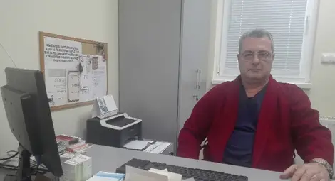 Д-р Красимир Гайтанджиев: Болестта ГЕРБ се проявява с много чести епизоди на парене и киселини Д-р Красимир Гайтанджиев: Болестта ГЕРБ се проявява с много чести епизоди на парене и киселини