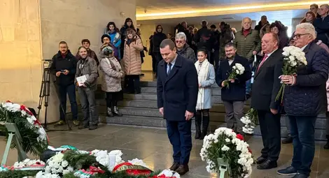 Кметът Пенчо Милков: Свободата днес е в това да бъдем честни, трудолюбиви и единни Кметът Пенчо Милков: Свободата днес е в това да бъдем честни, трудолюбиви и единни