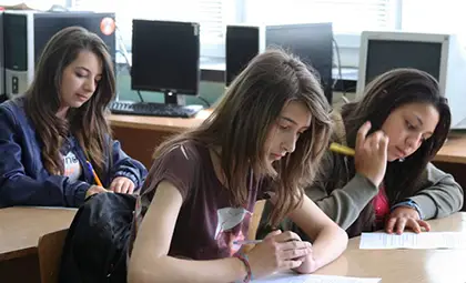 5600 ученици в IX клас ще се явят на външно оценяване по функционална грамотност