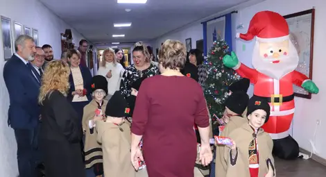 Коледари наричаха за здраве в Областна администрация &ndash; Русе