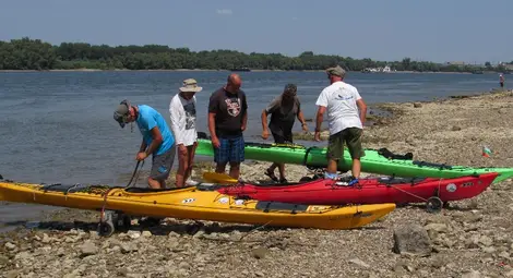 Шестгодишната русенка Лея е талисманът на 63-ата регата ТИД