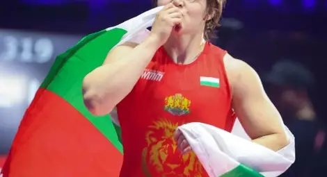 Ах, тези анкети! Без Росенов и Янева във финала на националната класация