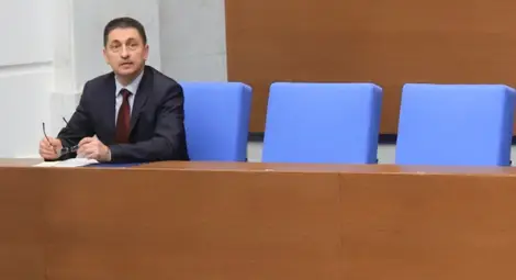 МВР: 126 задържани, 62 от тях са с криминални прояви, и 80 ранени полицаи