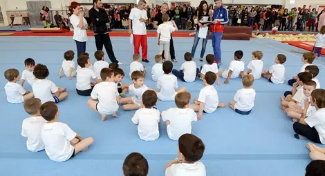 Йордан Йовчев даде открит урок по спортна гимнастика на повече от 130 деца