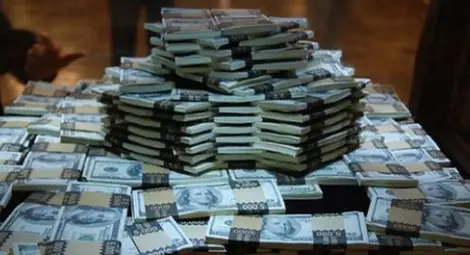 Самолет с 3 милиона долара в брой кацна на Мондиала