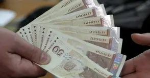 Работодател плаща 6711 лева на незаконно уволнен служител