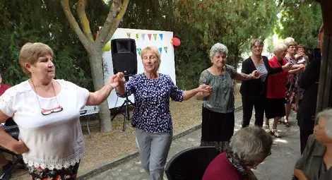 Юбиляри се веселиха на празник в Новград
