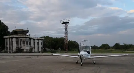 Свилен Максимов си купи самолет, за да избяга от войната по пътищата Свилен Максимов си купи самолет, за да избяга от войната по пътищата