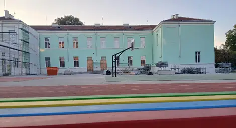 ОУ Отец Паисий