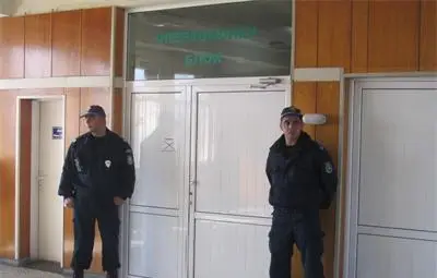 Стрелецът от Лясковец постоянно питал за майка си, ще проговори като се стабилизира